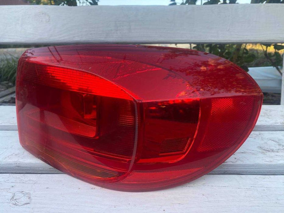Фонарь стоп задній Tiguan usa Правий 12-16 Фонарь в крыло tiguan usa