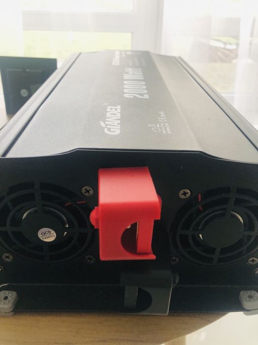 GIANDEL 2000W конвертер 12V 220V модифікований