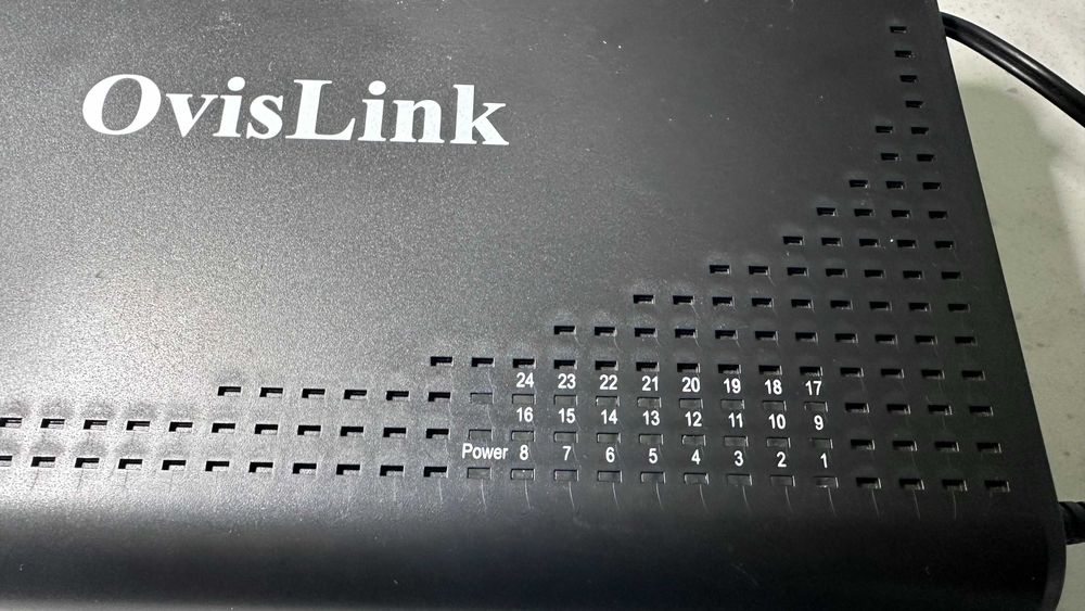 Switch 24 Portas 10/100 Ovislink EVO-FSH24C