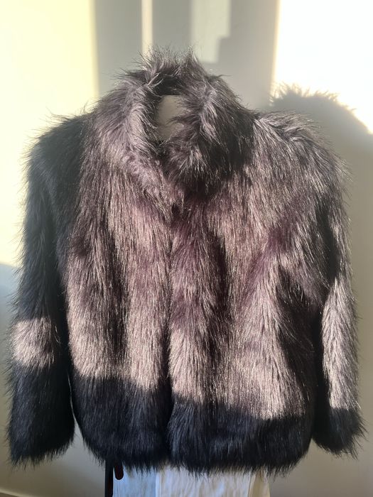 Casaco em pelo sintectico tam. 42