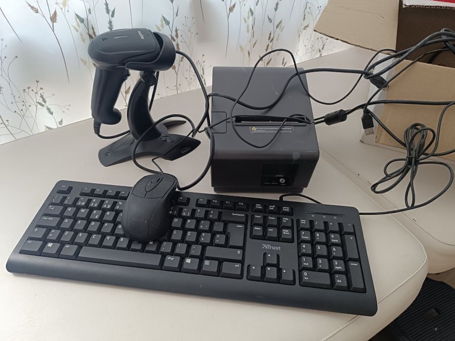 POS Touch + impressora + teclado+ rato + leitor código barras