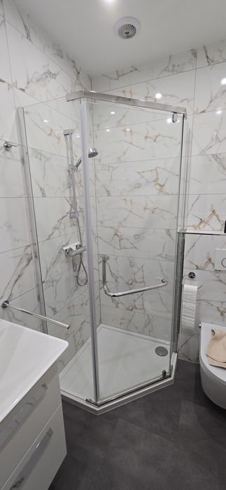 Kabina prysznicowa pieciokątna 90 cm