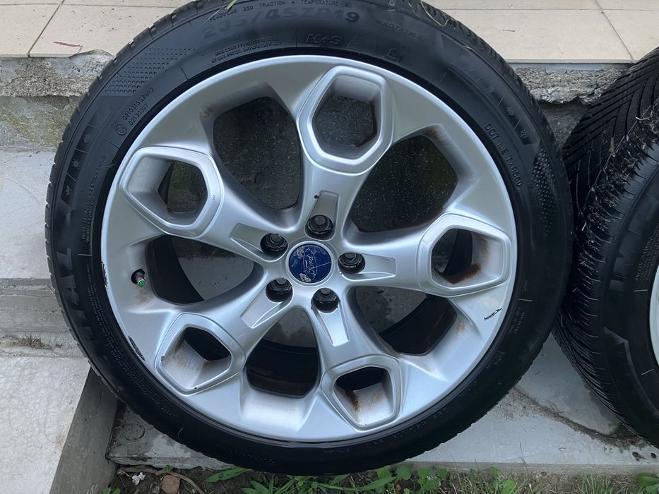 Alufelgi 19 5x108 Ford 235/45R19