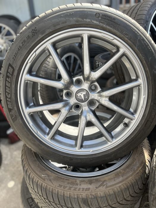 Jantes 18 Original Tesla Model 3 em 5x114