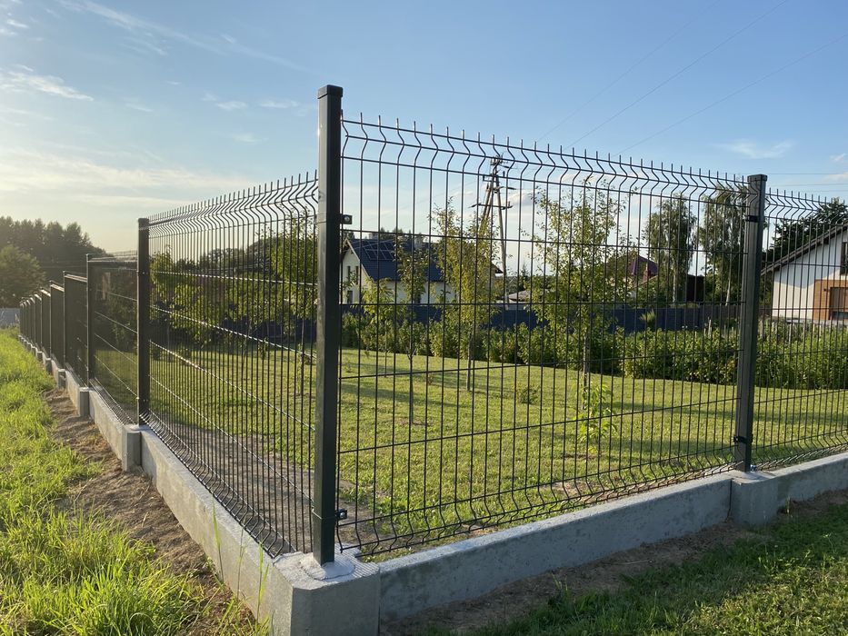 Montaż ogrodzeń panelowych