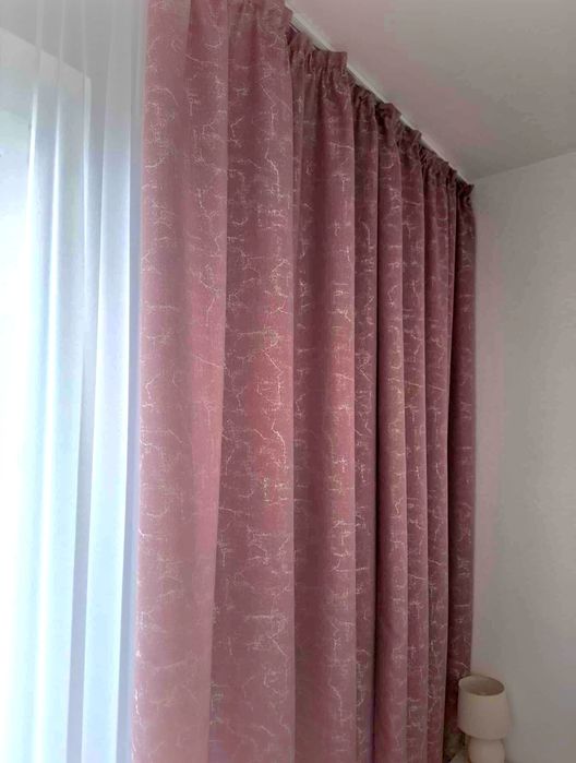 Ładne Różowe zasłony