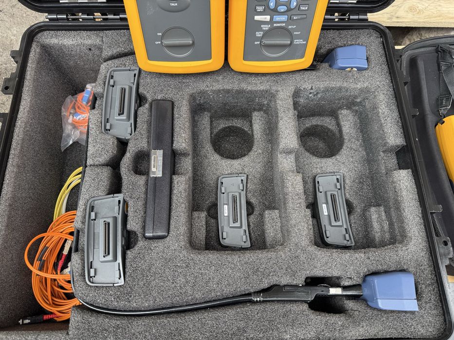 Tester Fluke Networks DTX-1800 plus miernik natężenia Sefram 7865 HD
