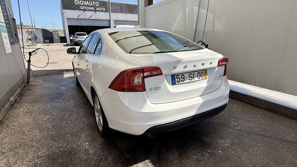 VOLVO S60 D3  Momentum