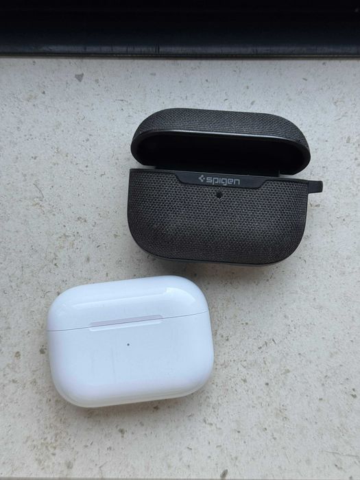 Apple AirPods Pro (1ª Geração)