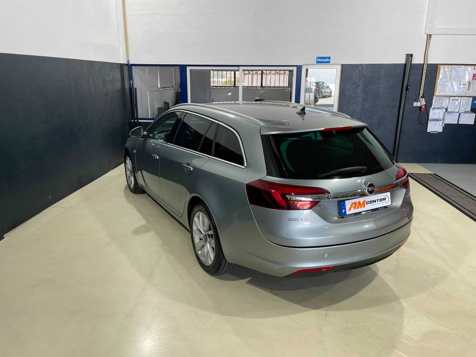 Opel Insignia Sports Tourer — fotografia 4