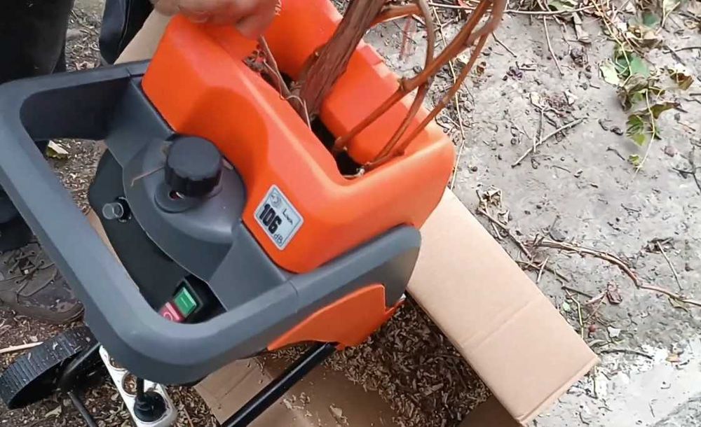 Подрібнювач гілок(Польща)3500вт.Електричний подрібнювач гілок.