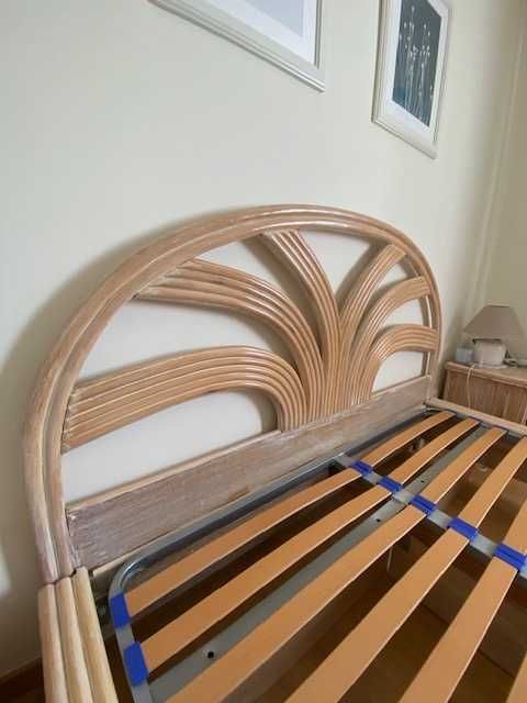 Cama de casal 160 cm em muito bom estado incl. estrado
