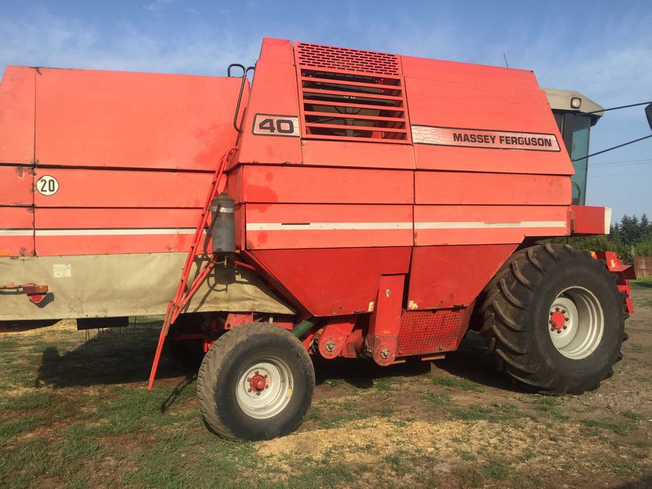 Комбайн Massey Ferguson 40 RS
