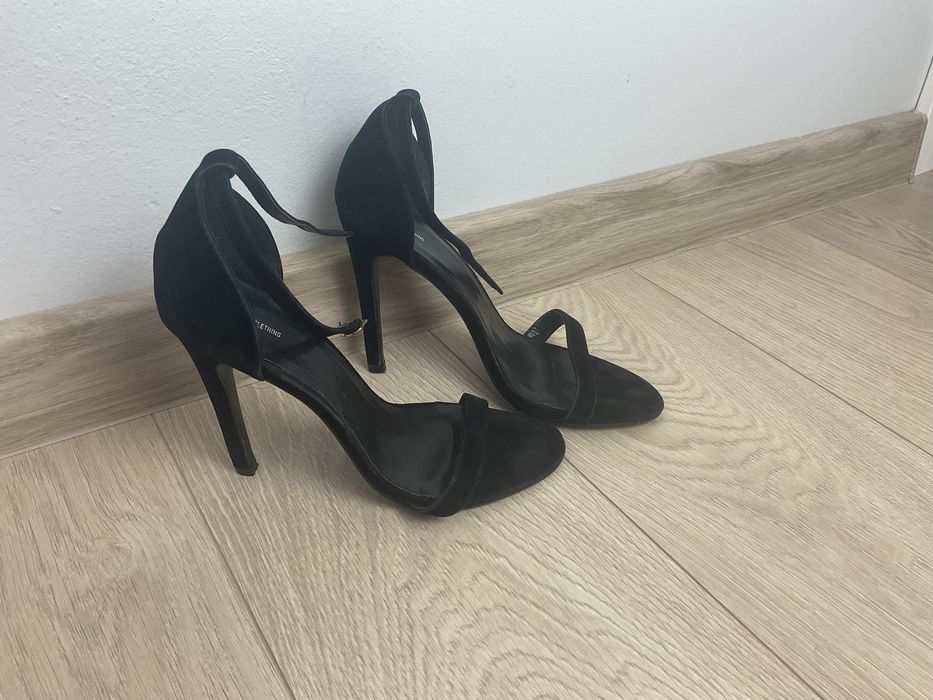 PrettyLittleThing sandały na obcasie 39 czarne eleganckie jak nowe