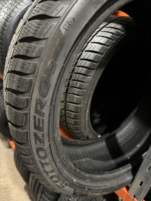 225/40 r 19 Pirelli