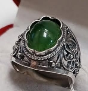 Серебряное кольцо с нефритом 925*