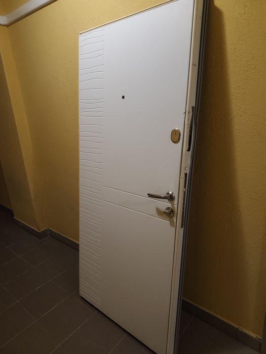 Двері вхідні  99*189