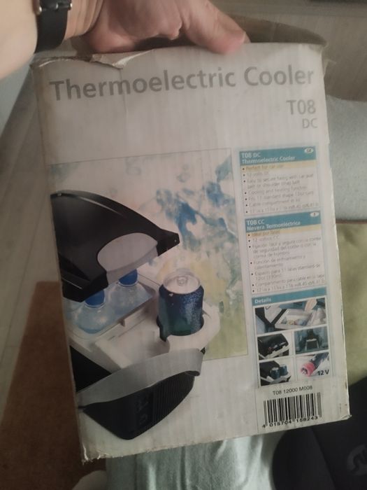 Mini Frigorífico Termoelétrico T08 DC – Arrefece e Aquece (12V para ca