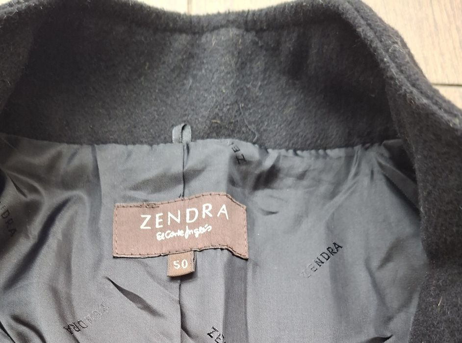 Casaco comprido preto