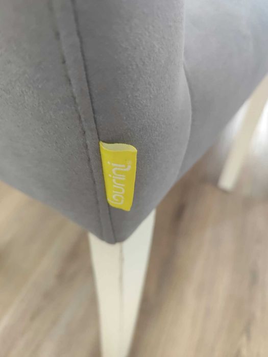 mesa de jantar extensível LOURINI + aparador LOURINI + 4 Cadeiras