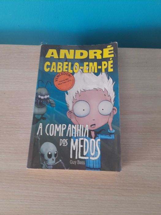 LOTE Livros Infantis: Tintin, Segredo do Rio, Mickey e outros