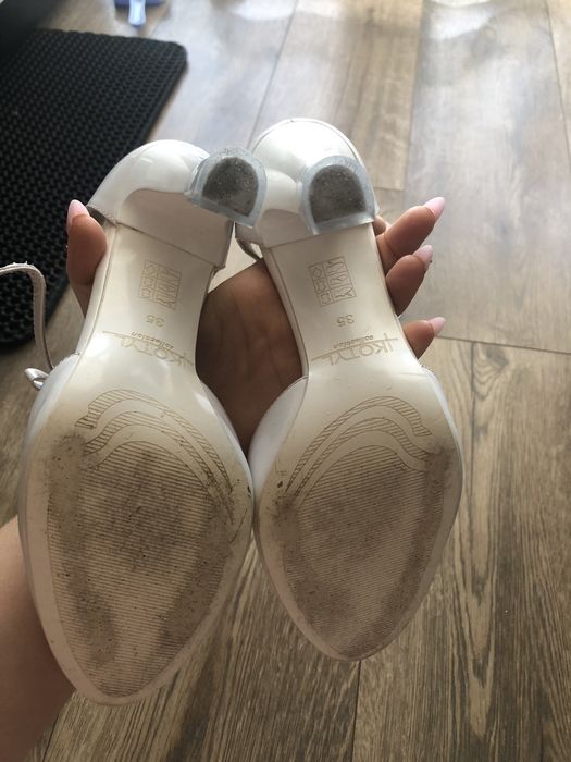 Buty ślubne kotyl 35