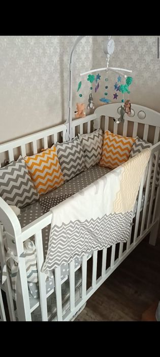 Дитяча краватка. Ліжечко