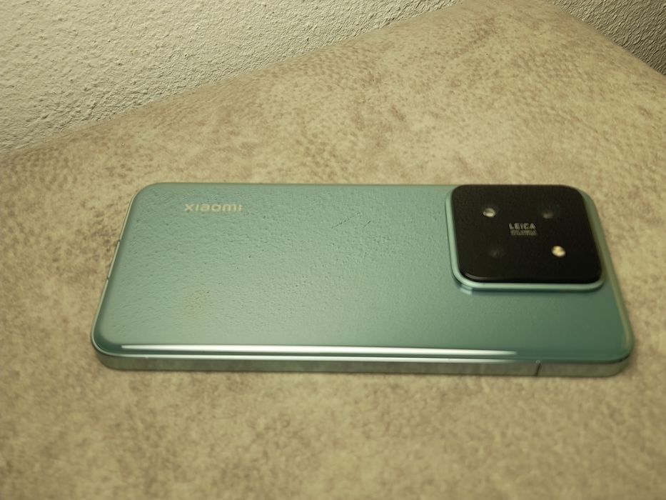 Xiaomi  14  verde