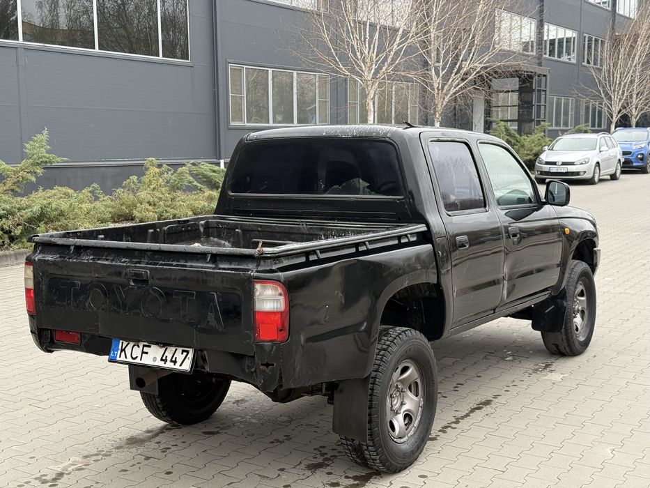 Продам Toyota Hillux 4x4