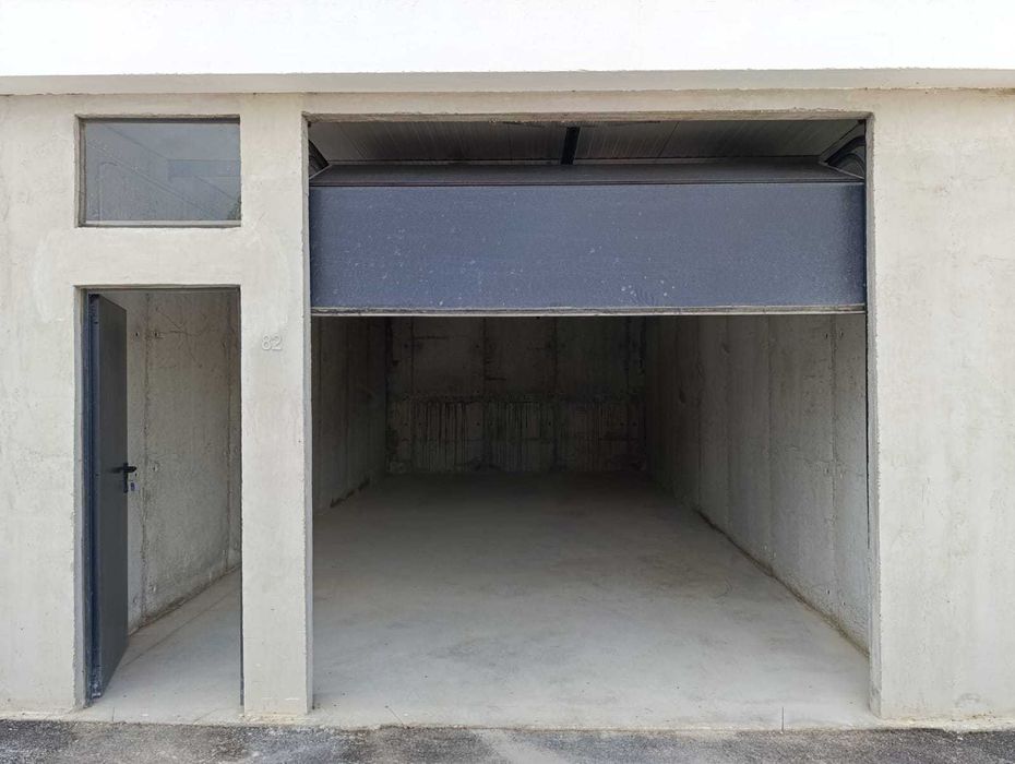 Condomínio de garagens em Torres Vedras