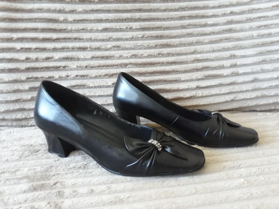 Туфли кожаные, в хорошем состоянии