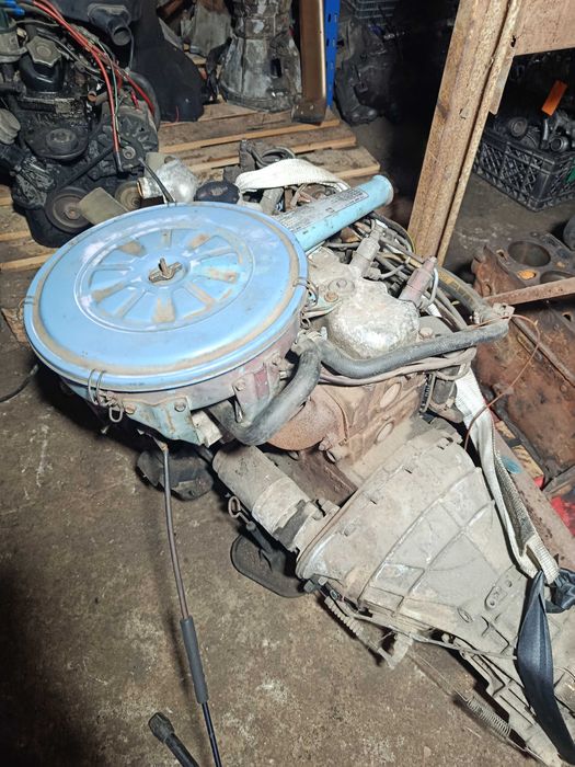 Motor e caixa ISUZU BEDFORD KBD 25