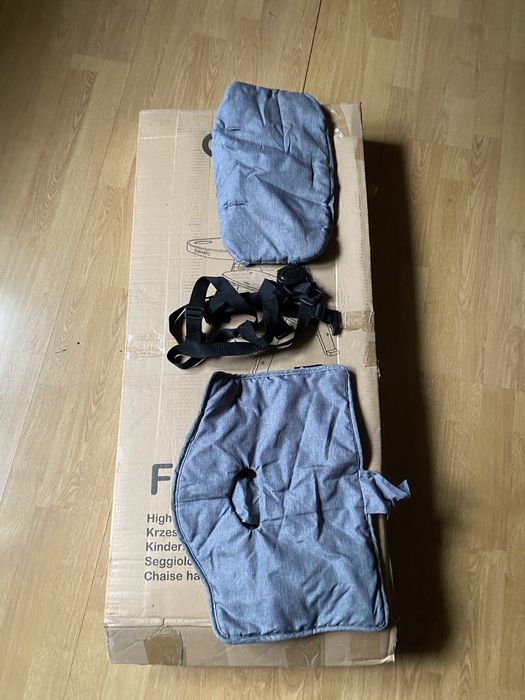 Sprzedam uzywane krzesełko do karmienia Lionelo Floris + siedzisko