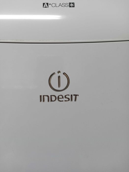 Vendo frigorífico Indesit A+