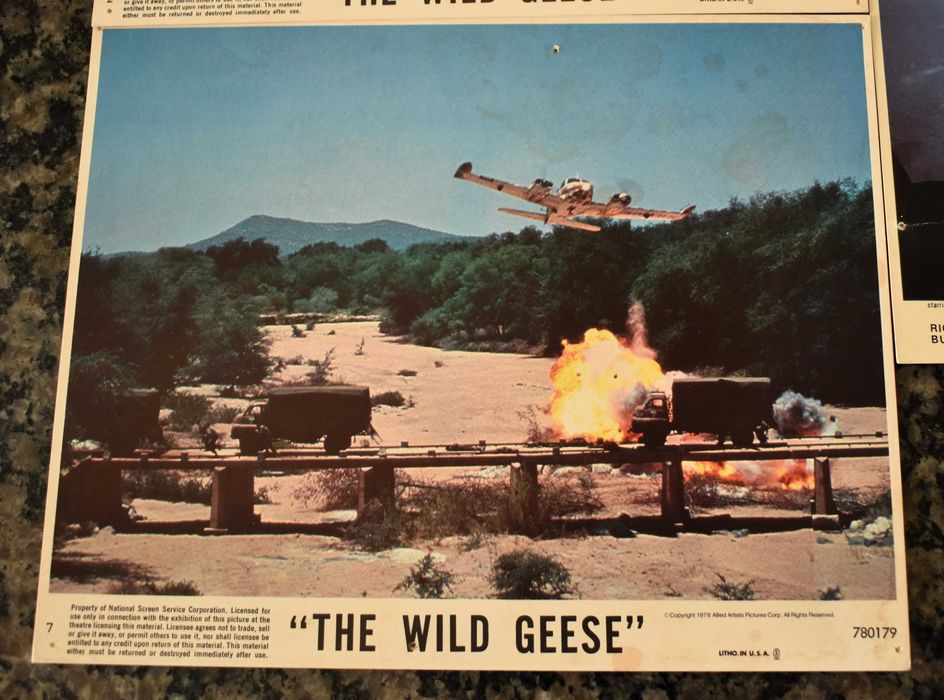Cinema: 3 Posters/cartazes oficiais "The Wild Geese" (1978)