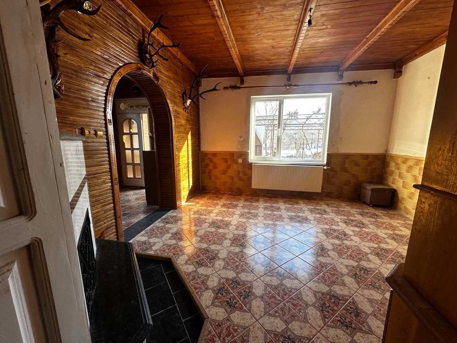 Продається будинок в с. Угля