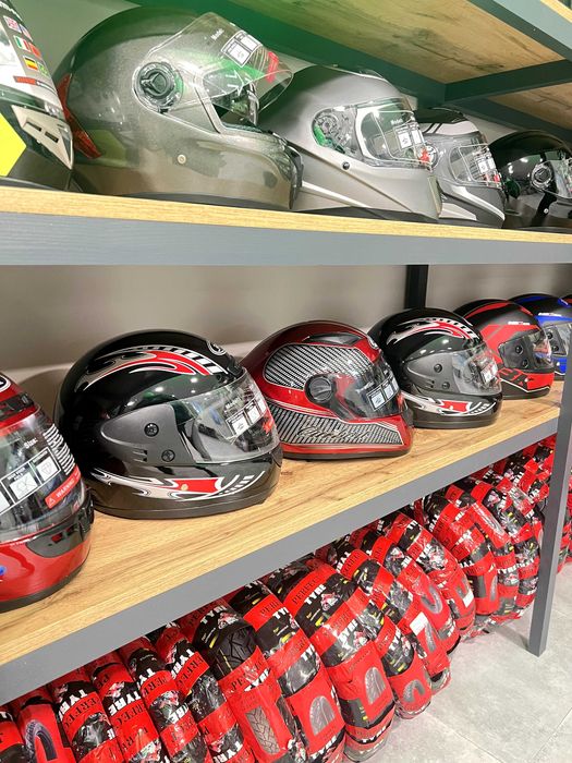 Мото шлем защитный для скутера и мопеда