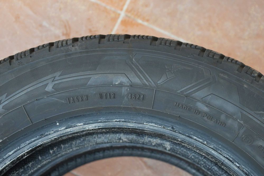 Зимові шини пара 2024 Continental ContiWinterContact TS870 205/60 R16