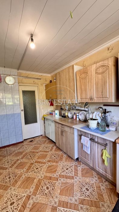 Продам 2 кімнати в гуртожитку Подільський р-н Електриків 26/30 Рибальський острів