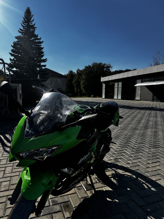 Kawasaki ninja 400