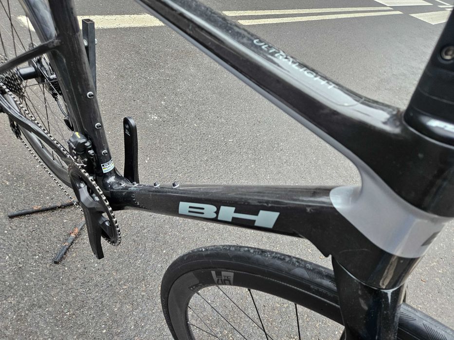 Rower szosowy BH Ultralight Shimano Ultegra Di2