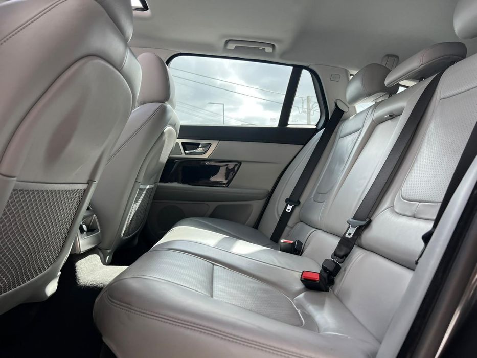 Jaguar XF Sportbrake 2.2 D Luxury