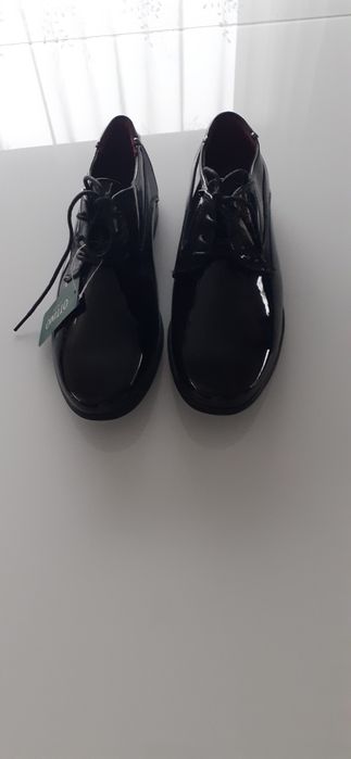 Buty lakierki rozm. 39 nowe