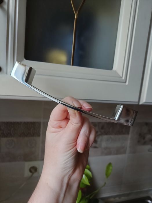 Ручки на кухонні фасади 20 шт, нові