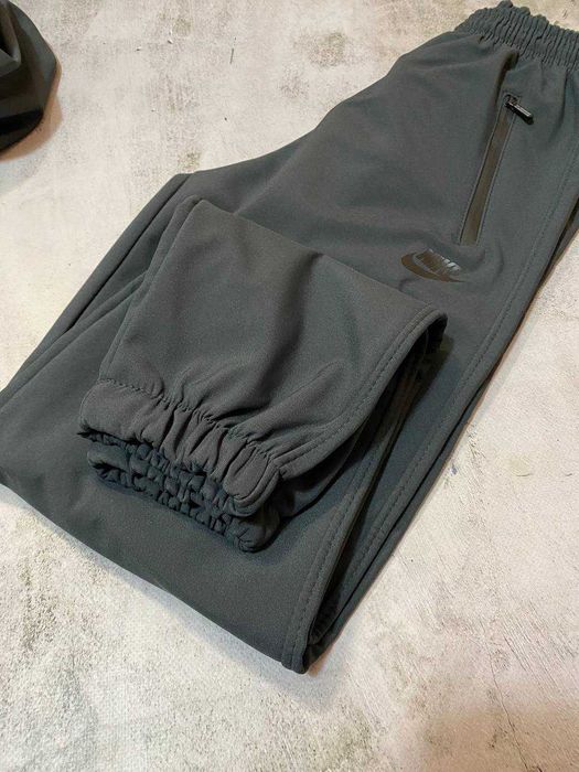 Теплий спортивний чоловічий костюм SoftShell