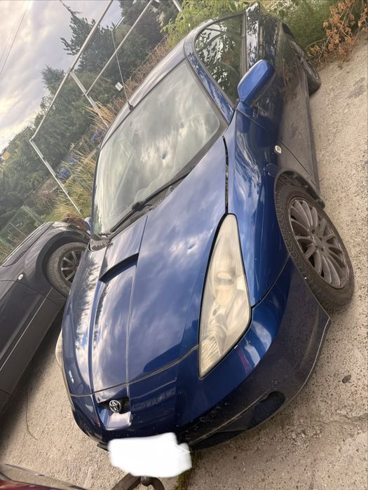 Toyota Celica VII 2001 – uszkodzony silnik, do naprawy lub na części