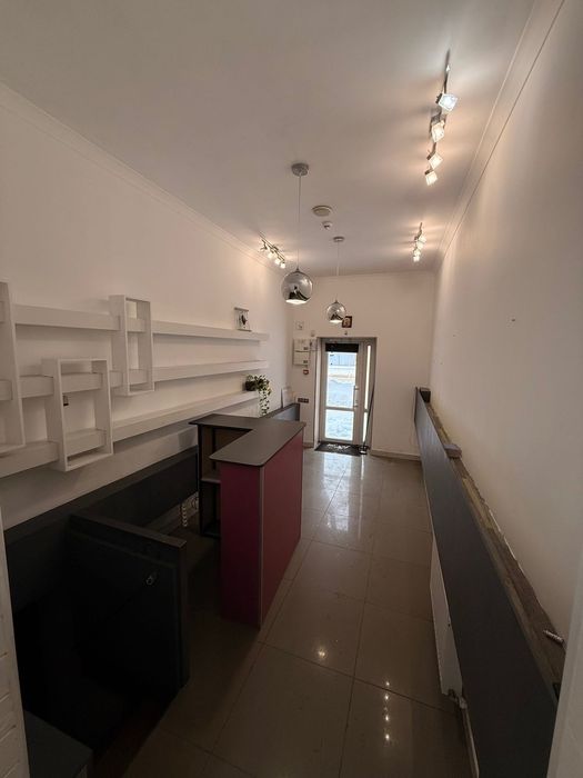 Приміщення в центрі під салон краси/барбершоп / стоматологію