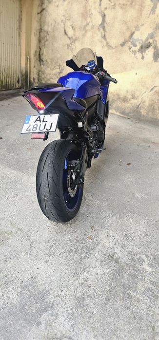 Yamaha R7 2022 akrapovic