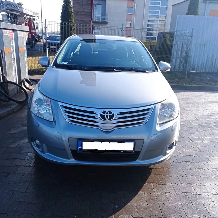 Toyota Avensis Toyota Avensis 1.8 T27 benzyna + LPG