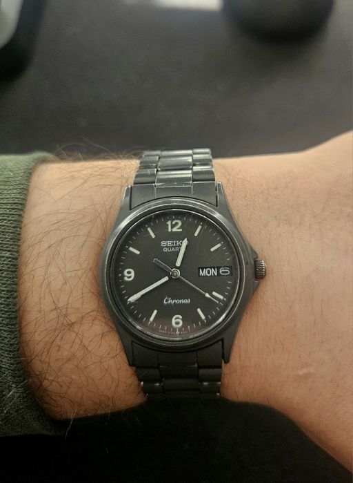 Seiko Chronos Quartz 8123-6300 32mm Vintage 1982